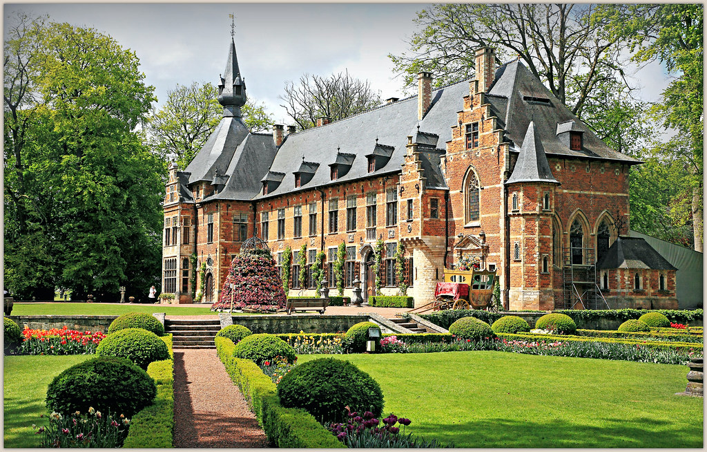 Château de GrandBigard Les Frères Debekker